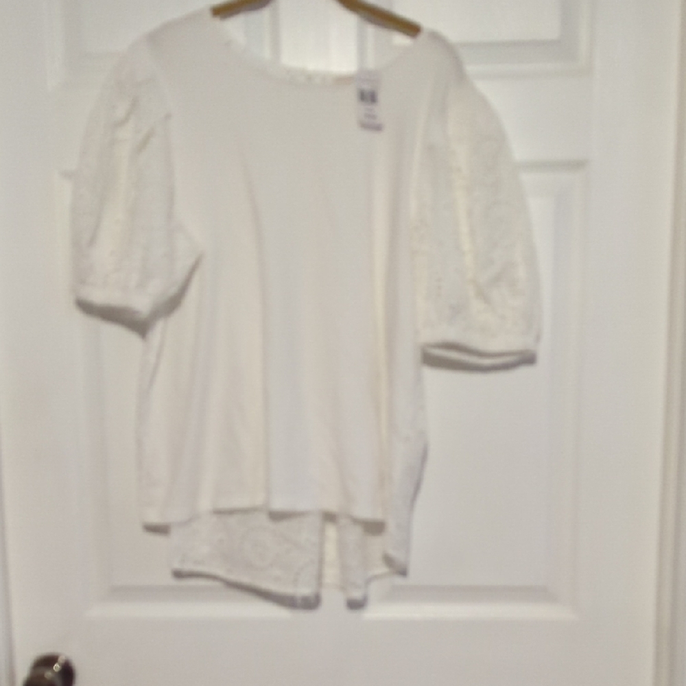 White Women's Top W/ Eyelet Back